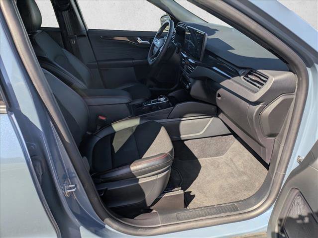 Used 2025 Ford Escape ST-Line w/ Equipment Group 301A image 19