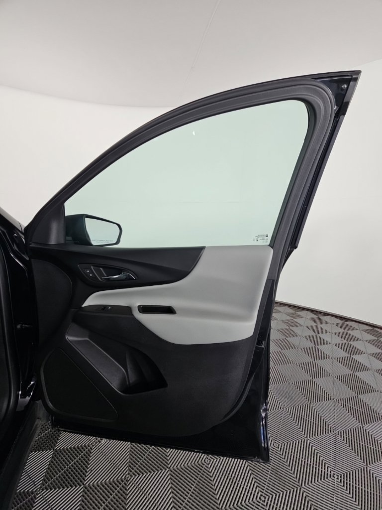 Used 2024 Chevrolet Equinox LS w/ LS Convenience Package FWD image 20