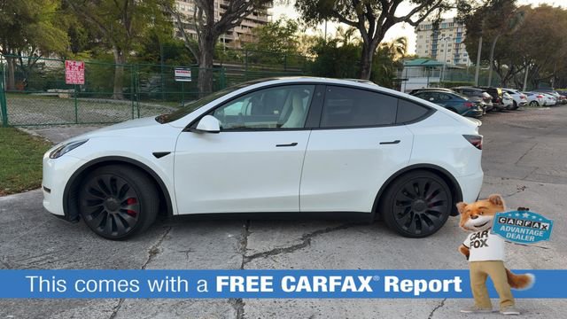 Used 2022 Tesla Model Y Performance AWD/4WD image 2