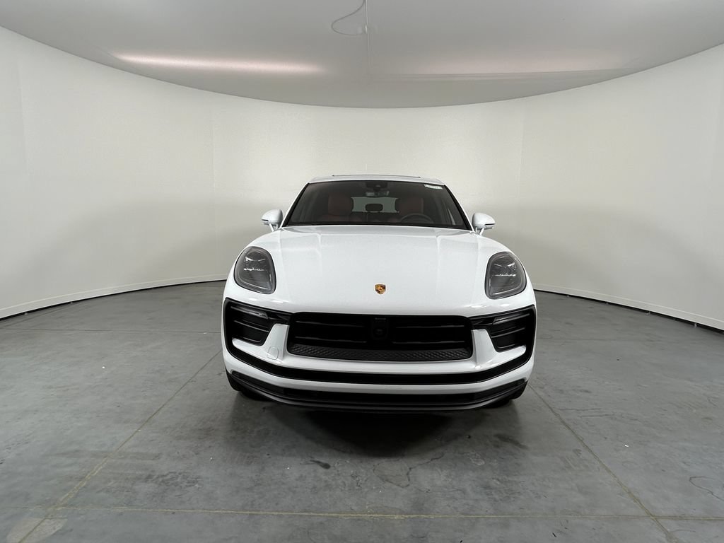 New 2026 Porsche Macan AWD/4WD image 10