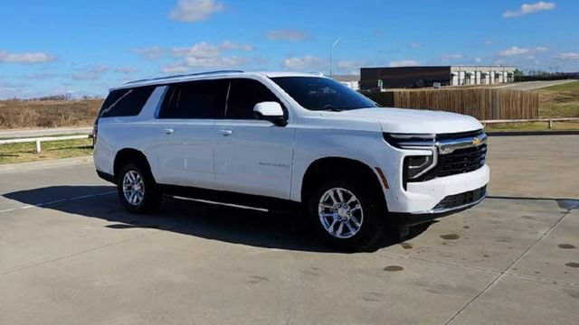 New 2026 Chevrolet Suburban LS RWD image 2