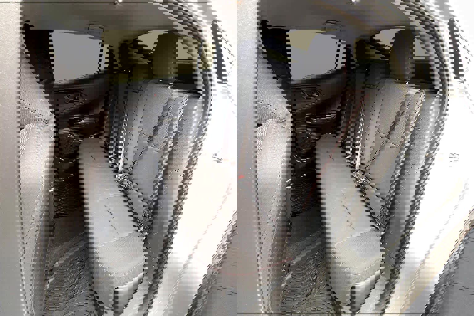 Used 2025 Toyota Prius Plug-In Hybrid image 20