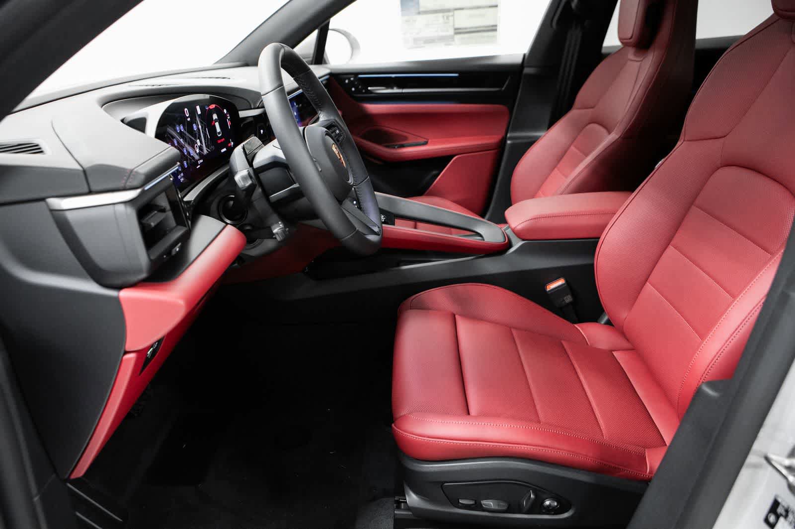 New 2026 Porsche Macan Electric RWD image 22