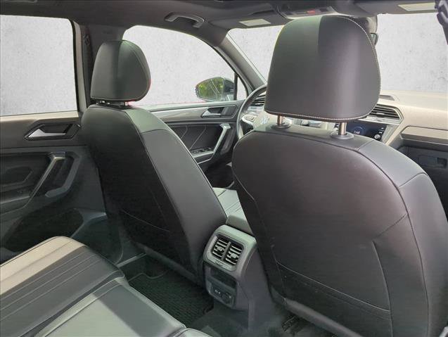 Certified 2023 Volkswagen Tiguan SE R-Line FWD image 22
