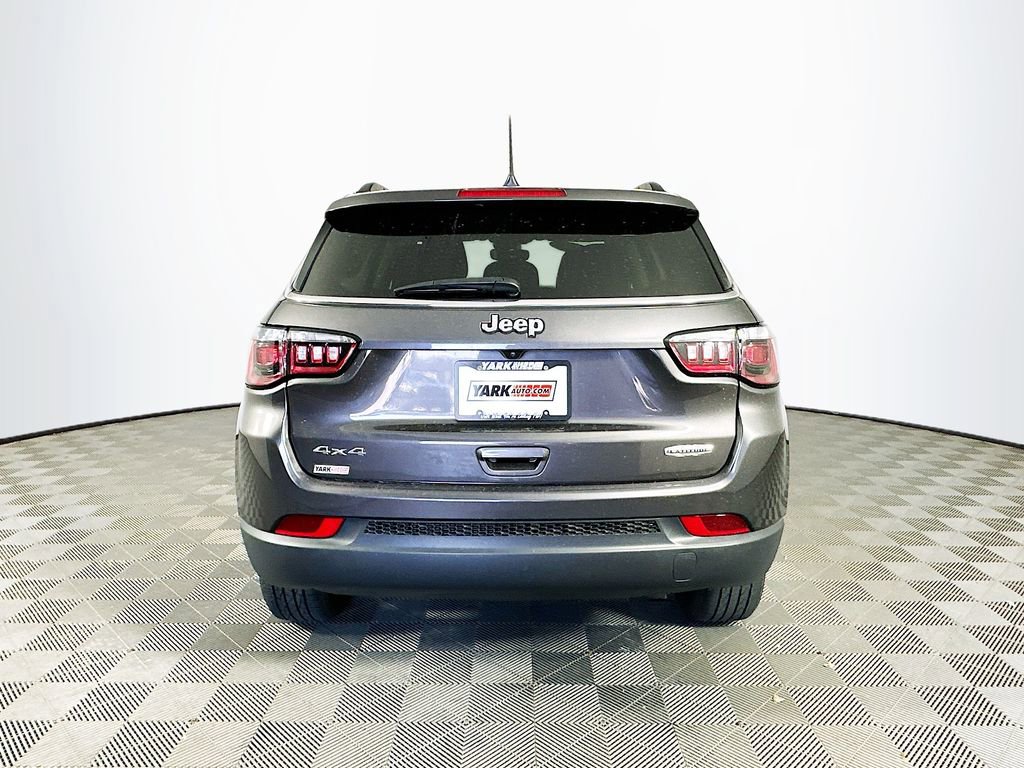 Certified 2022 Jeep Compass Latitude w/ Convenience Group image 10