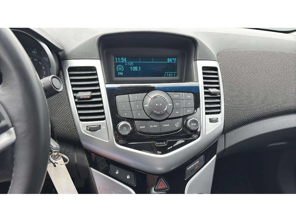 Used 2011 Chevrolet Cruze LT FWD image 16