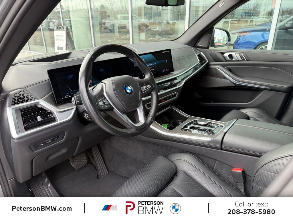 Used 2025 BMW X5 xDrive50e image 16