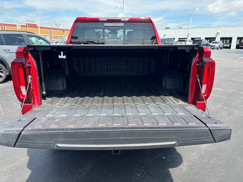 Used 2024 GMC Sierra 1500 SLT w/ SLT Premium Package AWD/4WD image 7