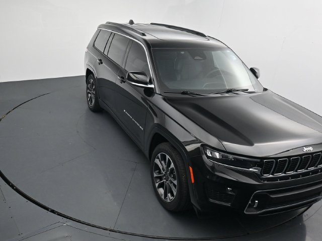 Used 2025 Jeep Grand Cherokee L Overland w/ Luxury Tech Group IV AWD/4WD image 26