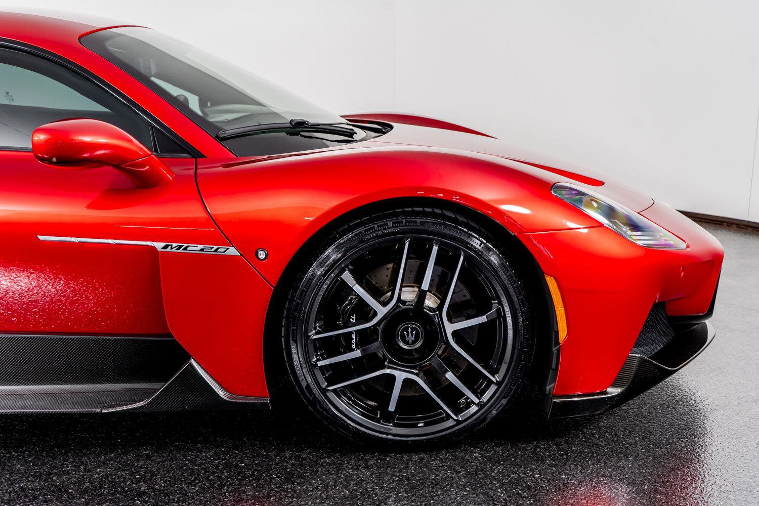 Used 2022 Maserati MC20 Coupe RWD image 8