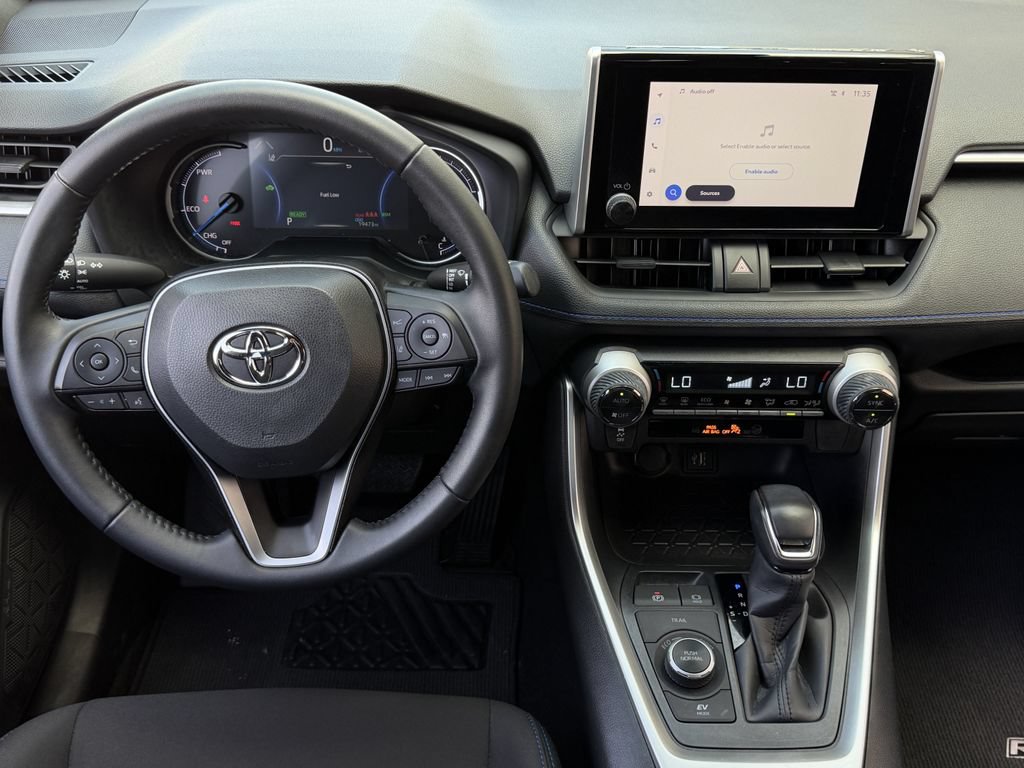 Used 2025 Toyota RAV4 SE AWD/4WD image 13