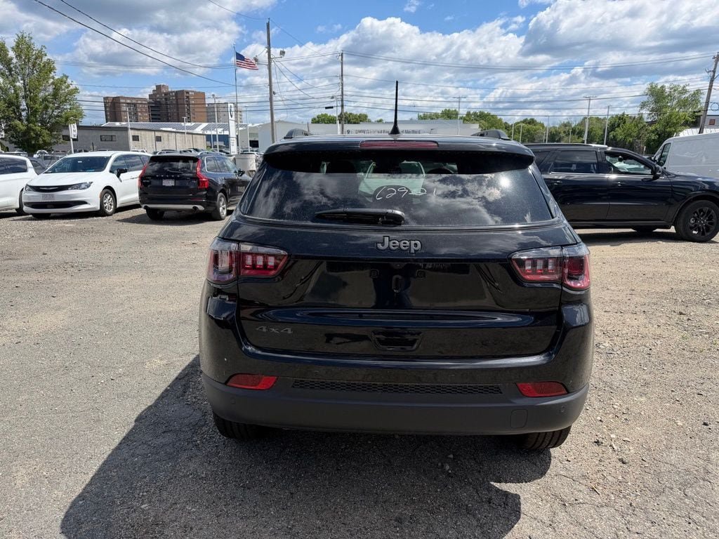 New 2026 Jeep Compass Limited AWD/4WD image 4