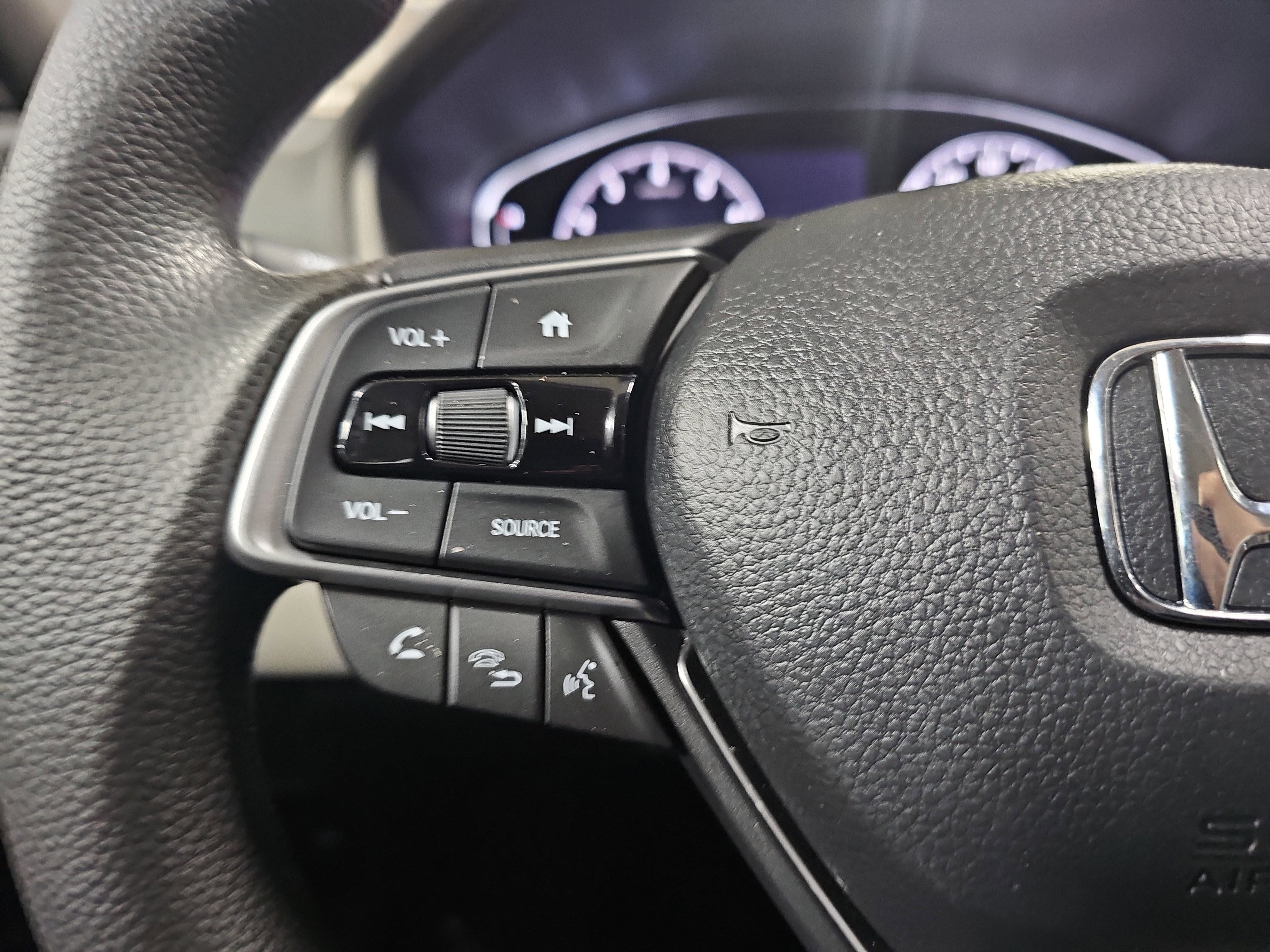 Used 2020 Honda Accord LX image 17