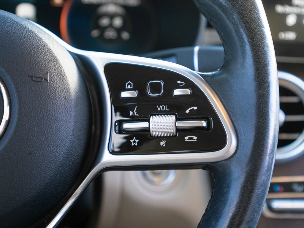 Used 2021 Mercedes-Benz GLC 300 4MATIC w/ Premium Package image 20