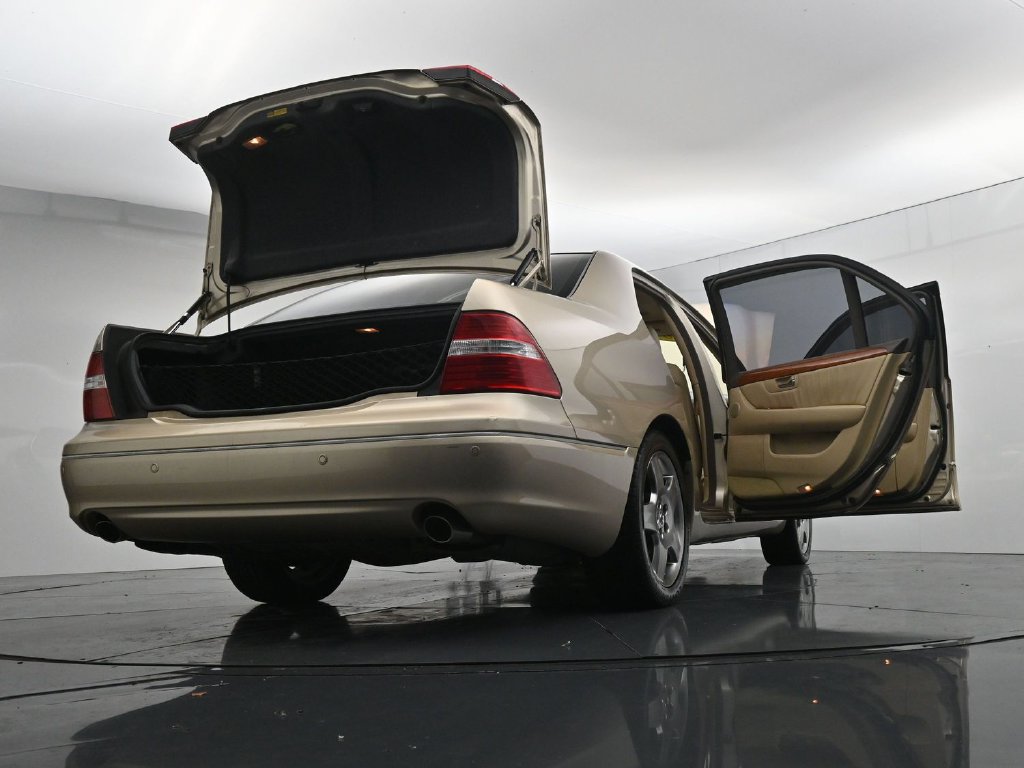 Used 2006 Lexus LS 430 RWD image 45
