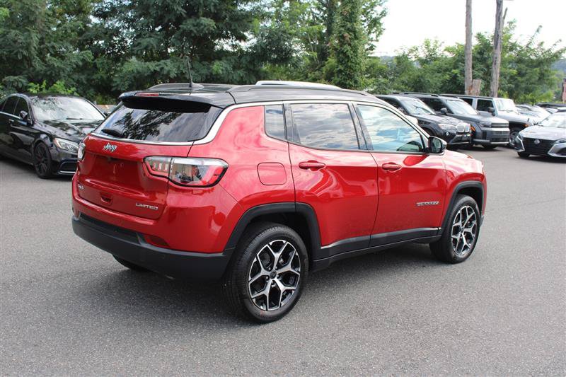 Used 2026 Jeep Compass Limited AWD/4WD image 8