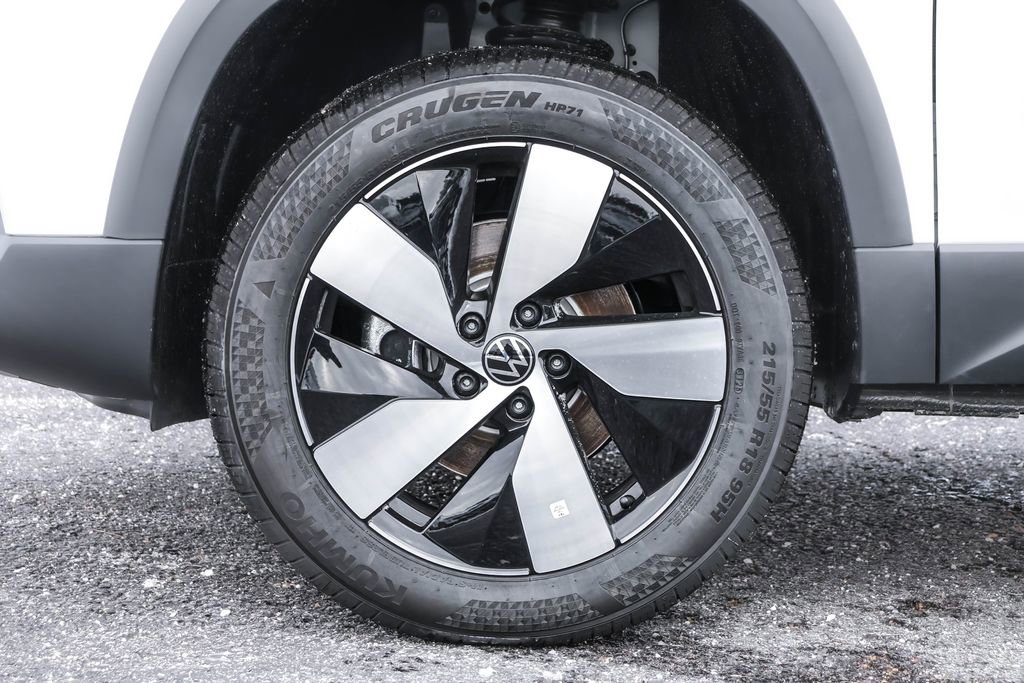 New 2026 Volkswagen Taos S image 19