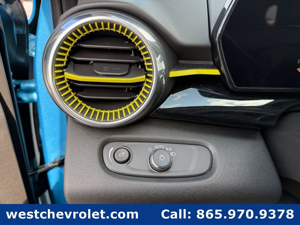 New 2026 Chevrolet Trax ACTIV w/ Driver Confidence Package image 23