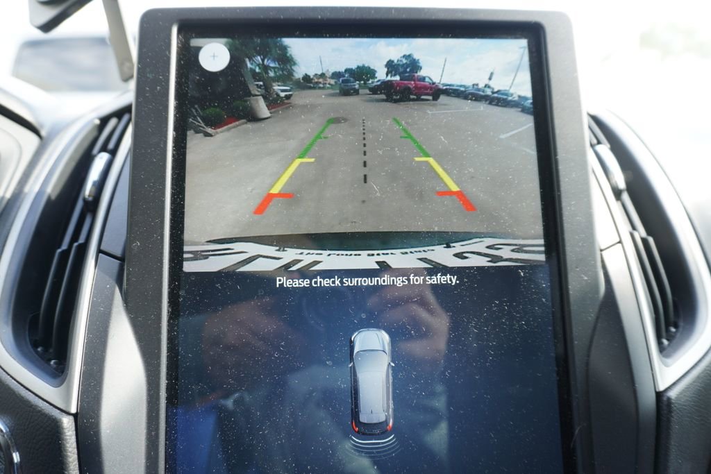 Used 2022 Ford Edge SEL w/ Convenience Package AWD/4WD image 9