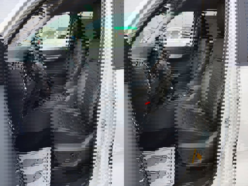 New 2025 Ford Ranger Lariat w/ FX4 Off-Road Package image 18