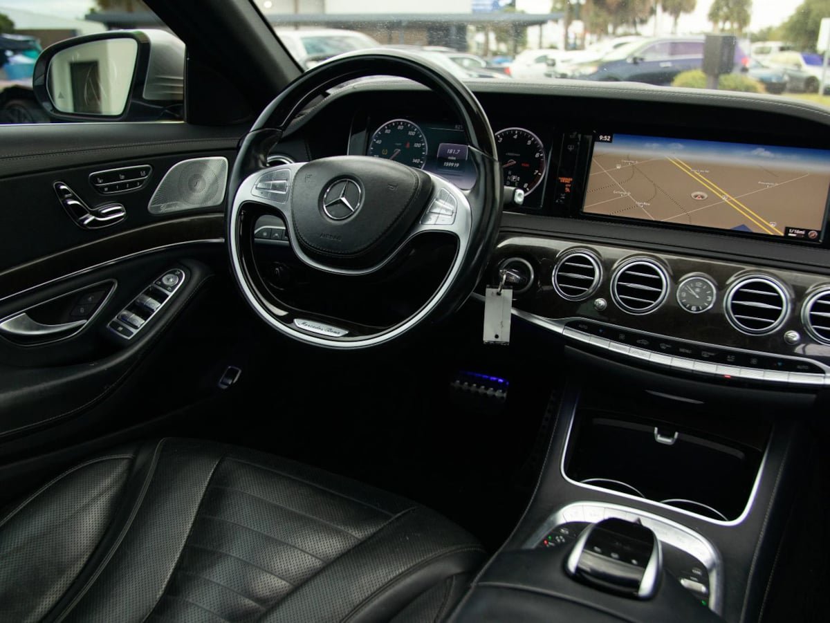 Used 2015 Mercedes-Benz S 550 Sedan image 32