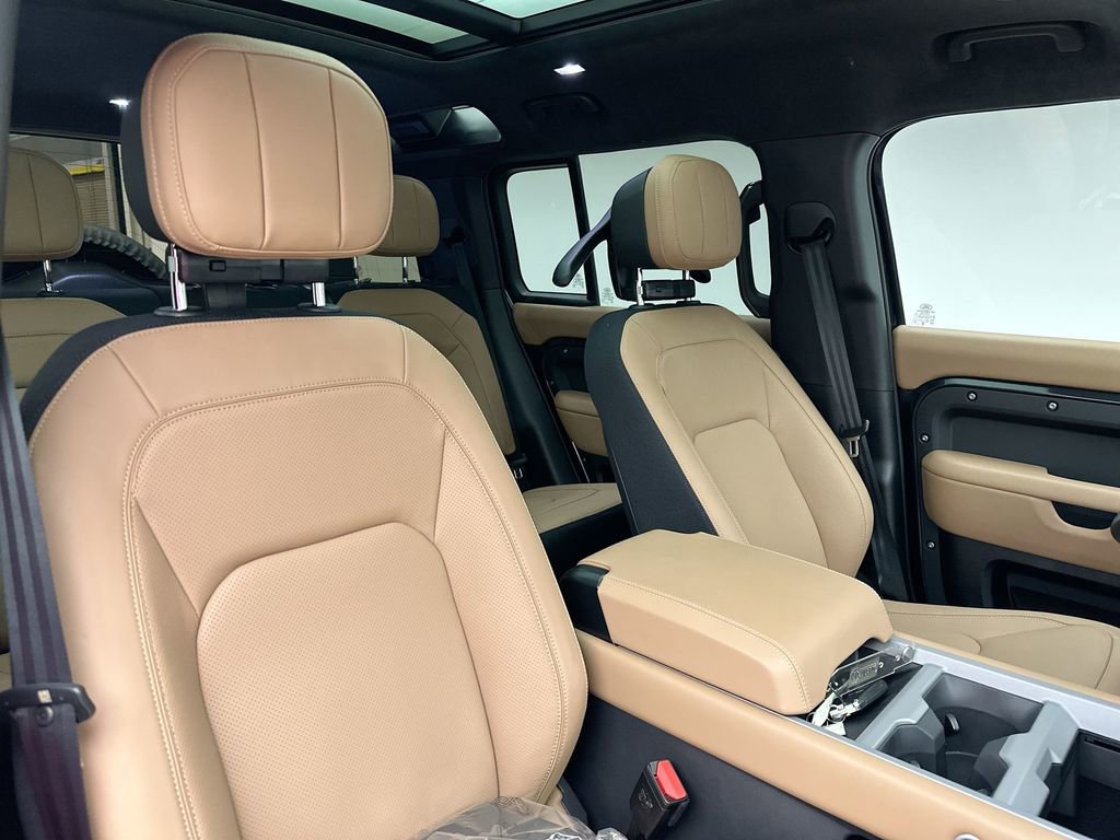 New 2026 Land Rover Defender 110 V8 image 6