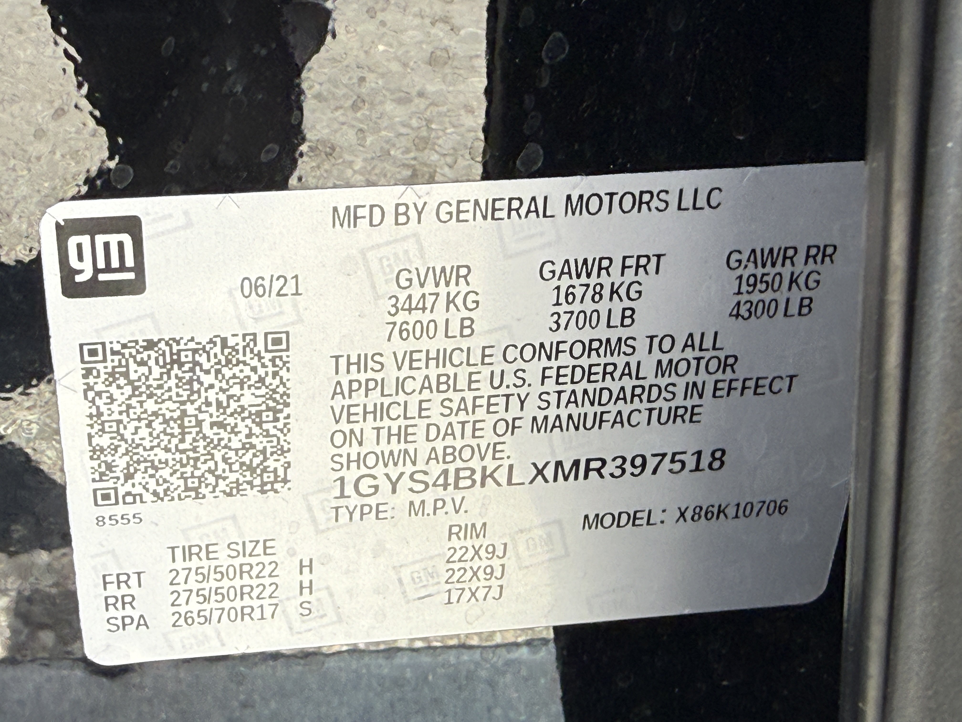 Used 2021 Cadillac Escalade Premium Luxury AWD/4WD image 5