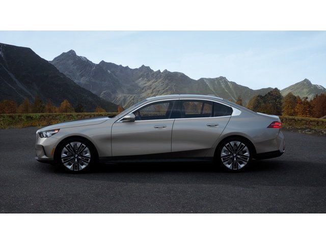 New 2027 BMW 530i xDrive w/ Premium Package AWD/4WD image 4