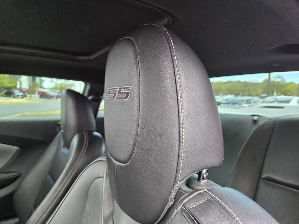 Used 2010 Chevrolet Camaro SS w/ Black Stripe Package RWD image 14