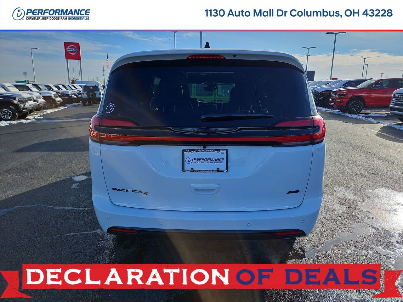 New 2026 Chrysler Pacifica Select AWD/4WD image 6