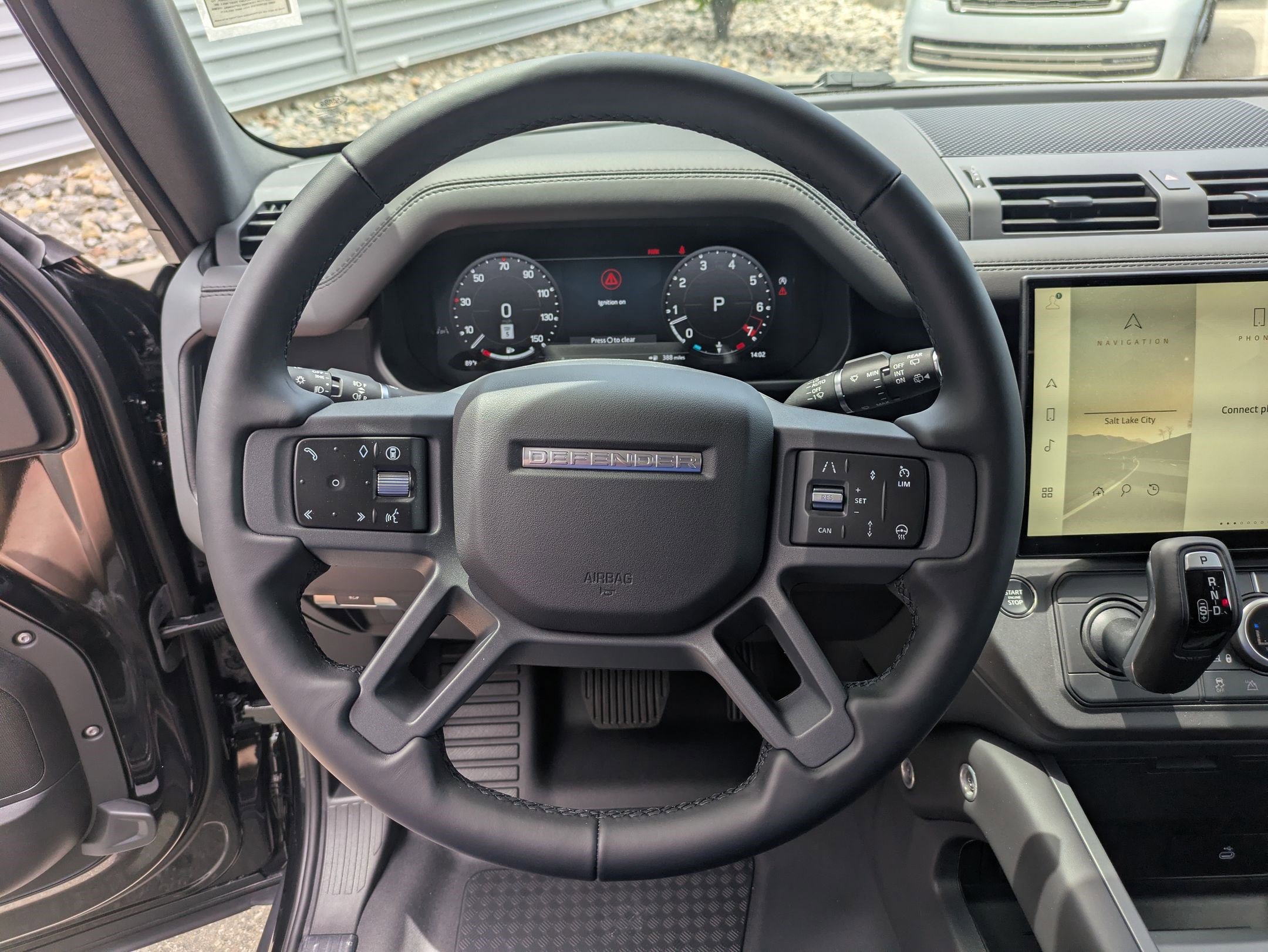 New 2026 Land Rover Defender 110 X-Dynamic SE AWD/4WD image 16