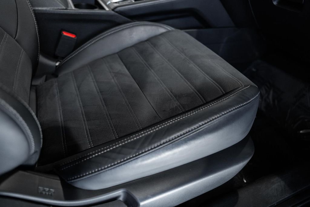 Used 2023 Mitsubishi Outlander SE Black Edition image 34