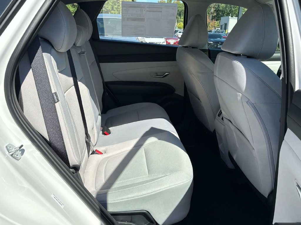 New 2026 Hyundai Tucson Blue SE FWD image 10