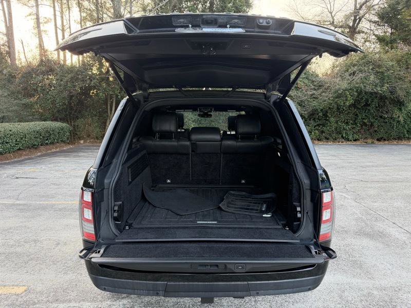 Used 2017 Land Rover Range Rover Long Wheelbase Supercharged image 8