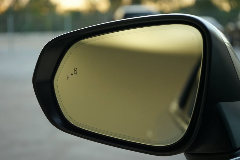 Used 2016 Lexus RX 450h AWD image 16