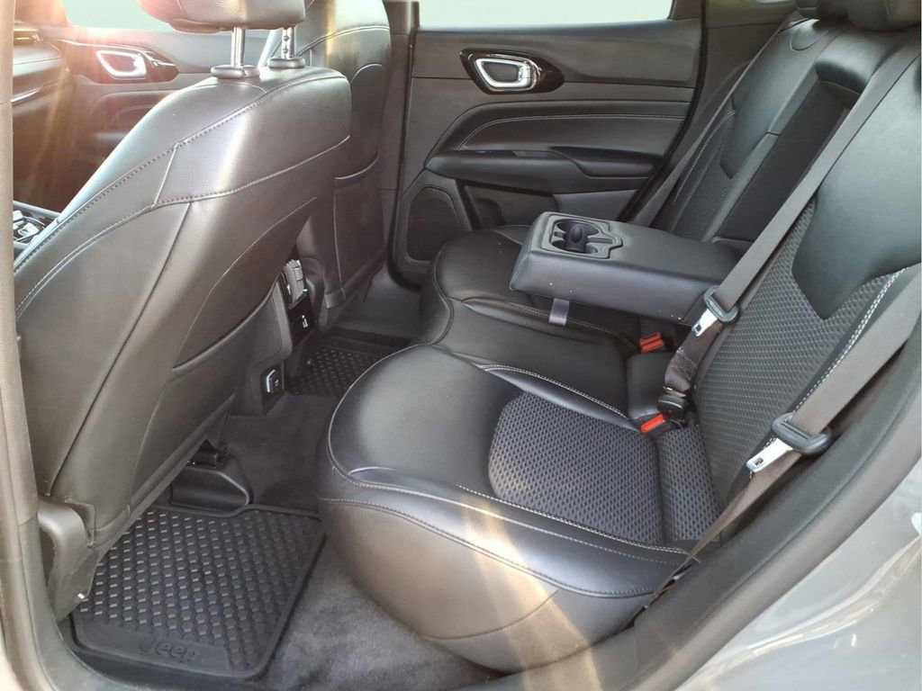 Used 2023 Jeep Compass Latitude w/ Convenience Group AWD/4WD image 13