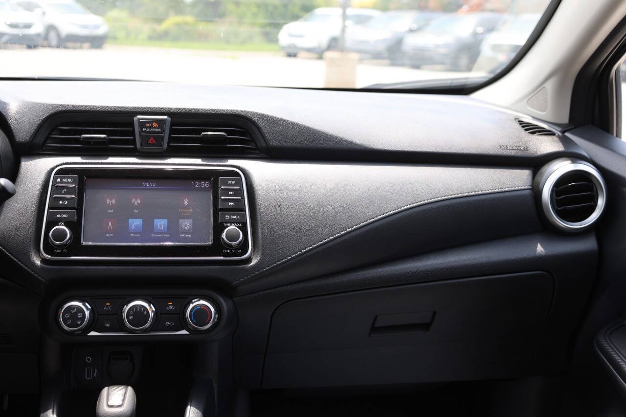 Used 2025 Nissan Versa S w/ Trunk Package FWD image 24