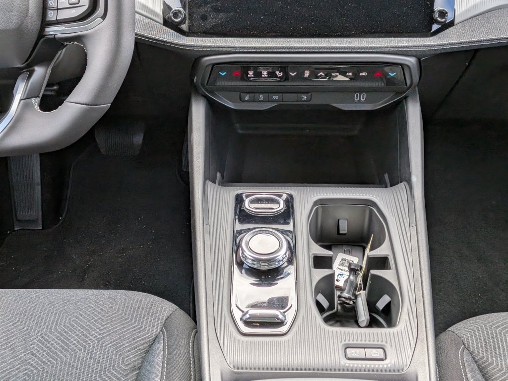 New 2026 Jeep Cherokee Laredo AWD/4WD image 18