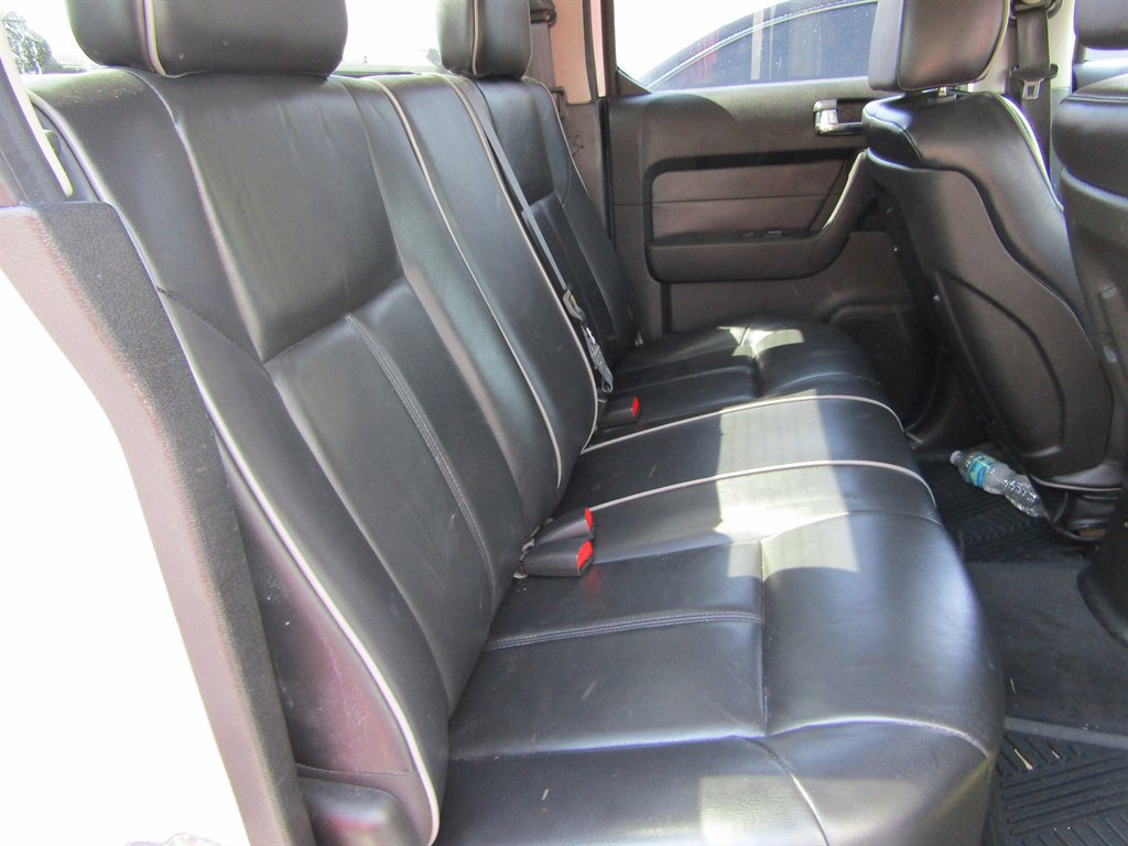 Used 2009 HUMMER H3T Alpha AWD/4WD image 7