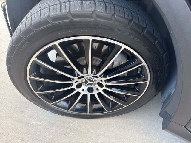 Used 2022 Mercedes-Benz GLC 300 image 8