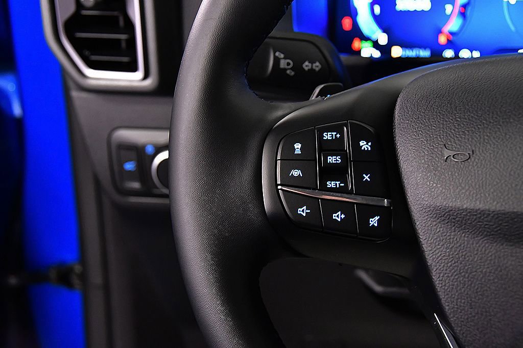 Used 2025 Ford Bronco Sport Badlands image 19