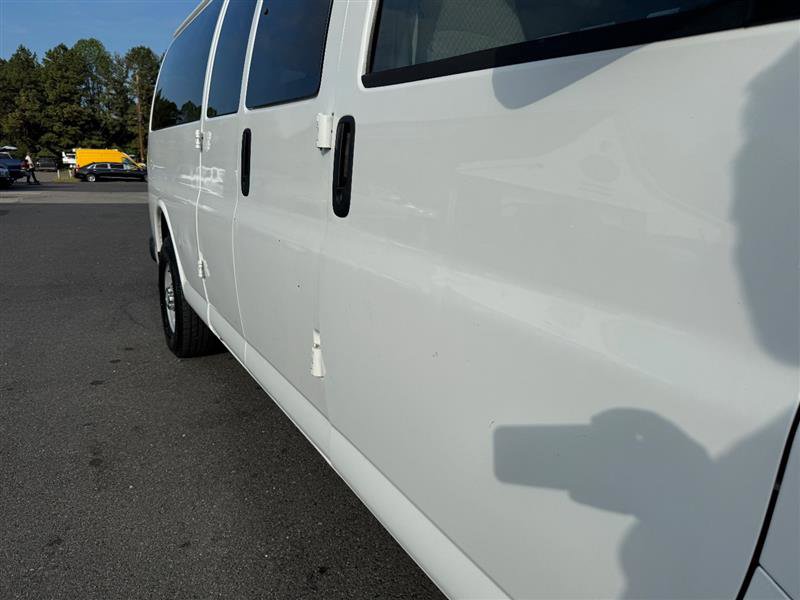 Used 2015 Chevrolet Express 3500 LT w/ LT Preferred Equipment Group image 19