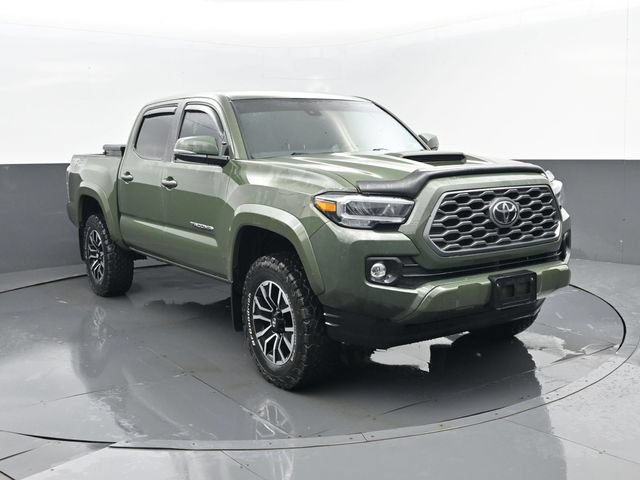 Used 2021 Toyota Tacoma TRD Sport w/ Technology Package AWD/4WD image 3