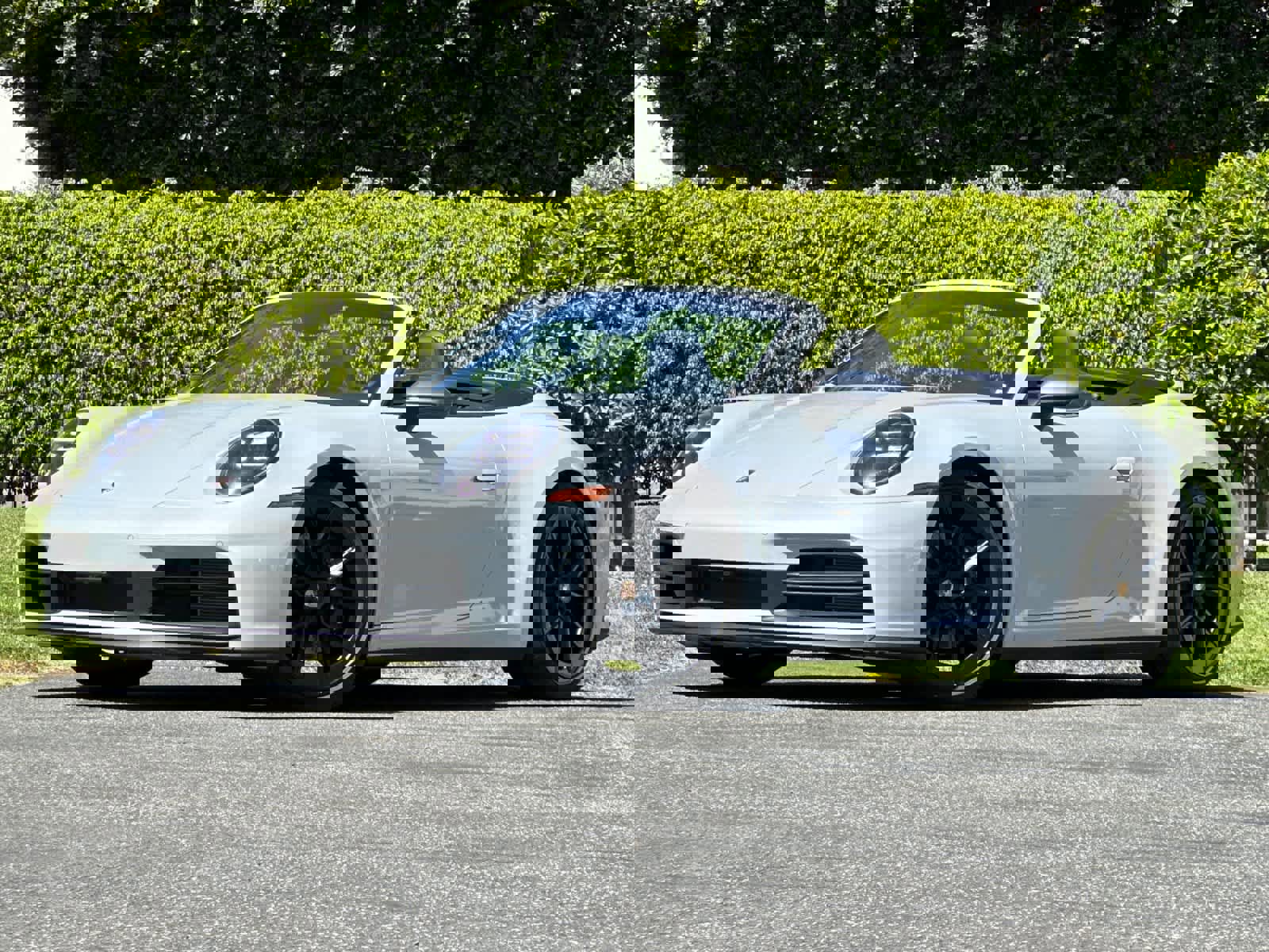 New 2026 Porsche 911 Carrera T video 1