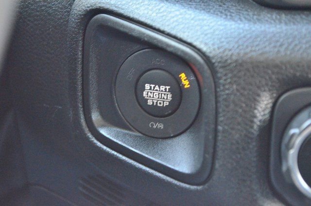 Used 2024 Jeep Wrangler Sport S image 27
