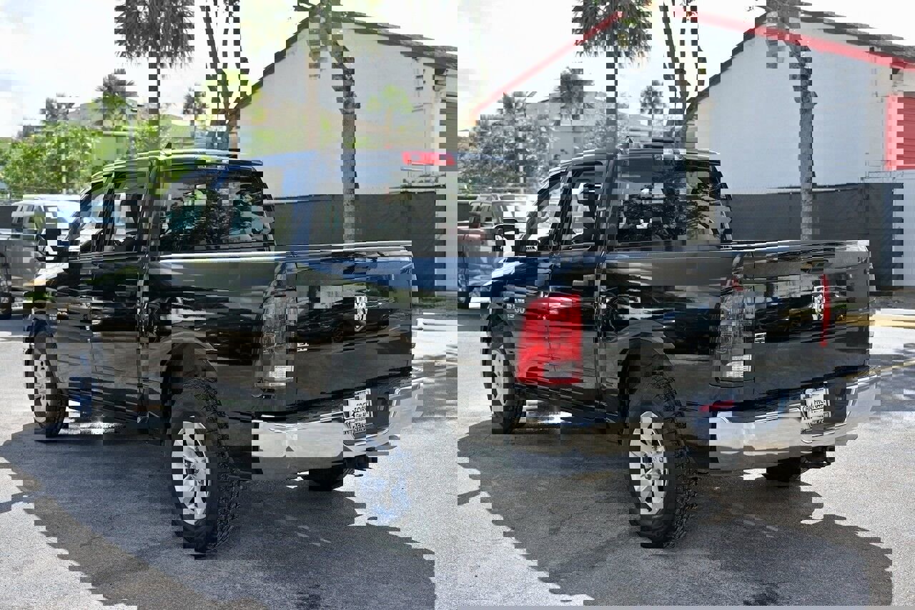 Used 2023 RAM 1500 Classic SLT w/ Trailer & Traction Group image 4