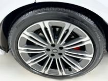 Used 2025 Land Rover Range Rover Sport Dynamic SE AWD/4WD image 9