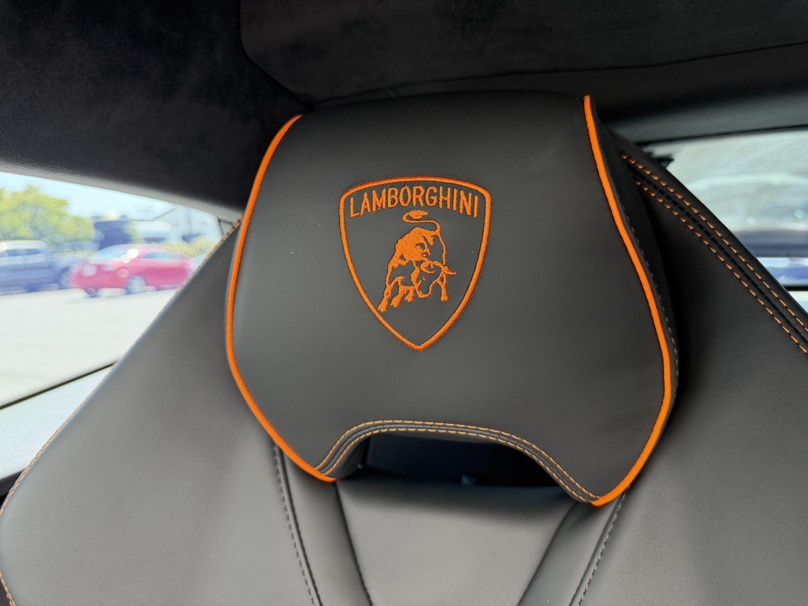 Used 2023 Lamborghini Huracan EVO RWD image 30