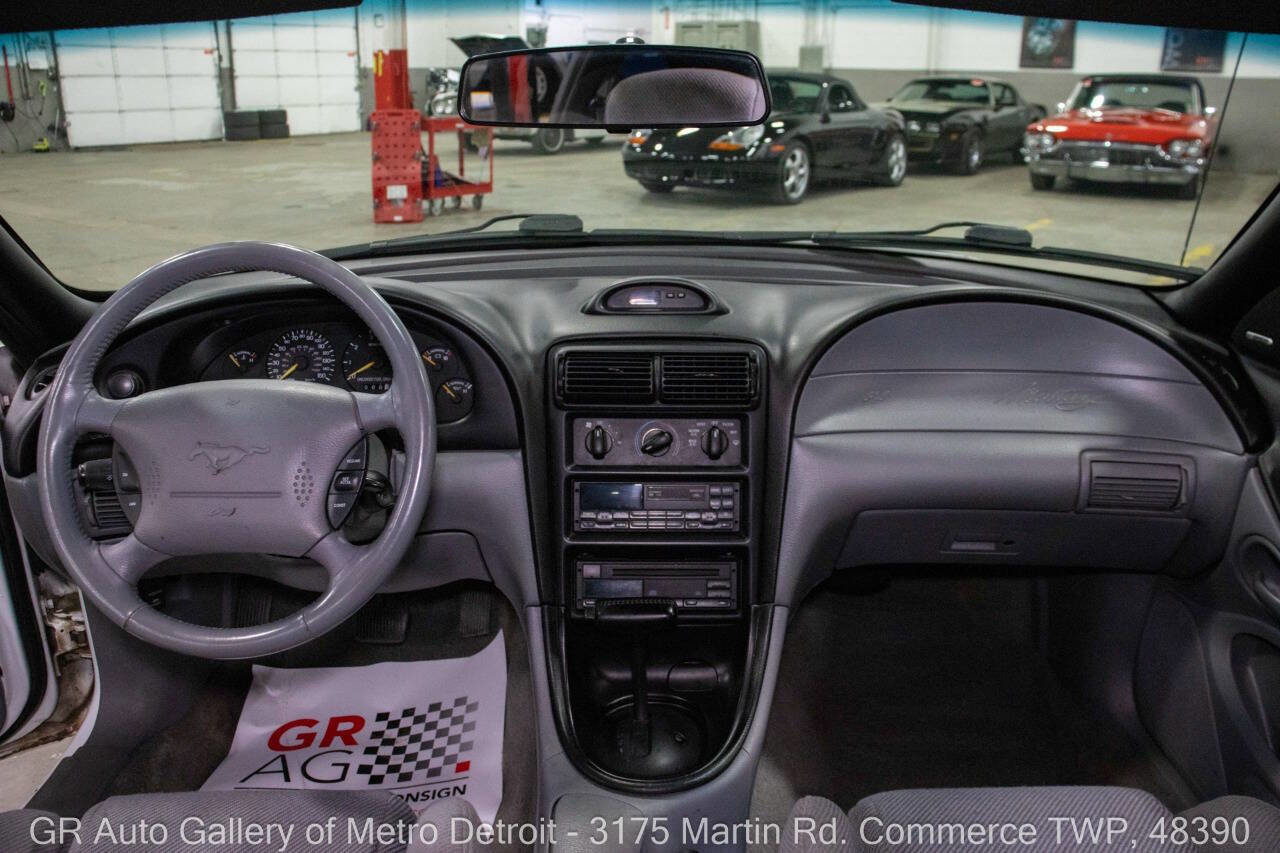 Used 1995 Ford Mustang GT image 16