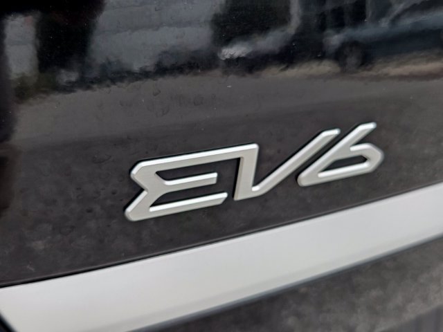 Used 2024 Kia EV6 Light RWD image 13
